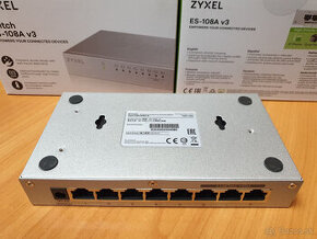 Zyxel ES-108A v3, switch 8-portový