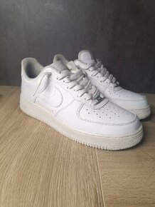 Nike Air Force 1 biele