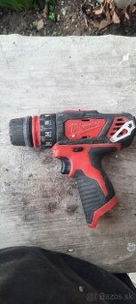 Milwaukee m12