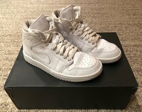 Predám detské Nike AIR JORDAN 1 White - veľkosť 36