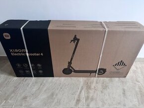 XIAOMI ELECTRIC SCOOTER 4