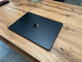 MacBook air M3 13” 512GB 16GB RAM