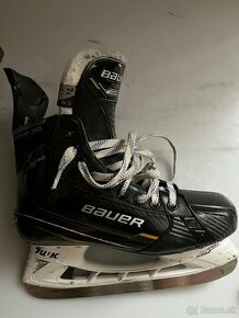 Bauer supreme M5pro