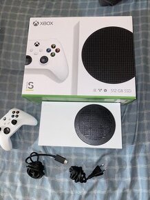 Xbox Series S 512GB + 2 ovládače