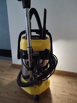 Silny priemyselny vysavac KARCHER