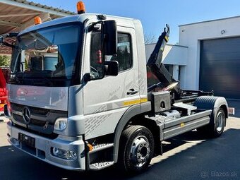 MERCEDES-BENZ ATEGO 1218 HÁKOVÝ NOSIČ KONTAJNEROV EURO 5