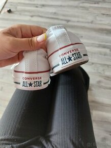 Converse biele veľkosť 40