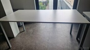 Kancelársky pracovný stôl - 1
