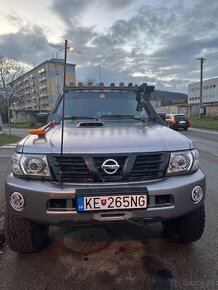 Nissan Patrol Y61