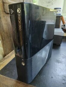 xbox 360 kompletny aj s mnozstvom hier , vela doplnkov - 1