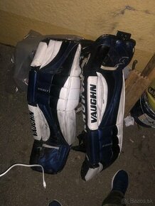 Vaughn Vault goalie pads brankárske betóny veľkosť 38