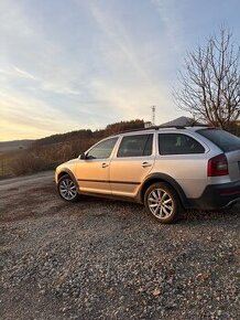 Škoda Octavia Scout 2