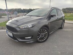 Ford Focus 1.5 EcoBoost ST line