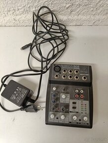 Behringer Xenyx 502 mixpult