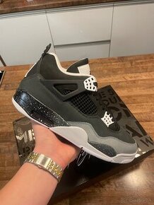 Air Jordan 4 Fear