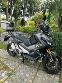 Honda XADV 750