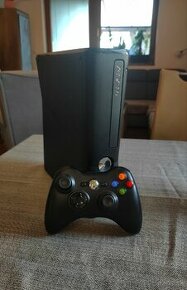 Xbox 360 Slim 4GB