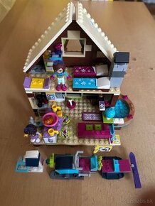 Predám LEGO Friends 41323 Chata v zimnom stredisku.