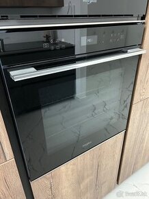 Vstavaná rúra Whirlpool W7 OM4 4S1 P BL