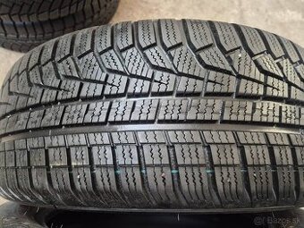 205/55 r17 zimné 4 ks HANKOOK dezén 7,9 - 6,1 mm