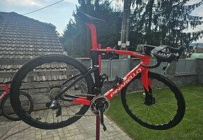 Pinarello Dogma F Sram Red AXS bicykel, sonic red