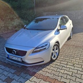 Predám Volvo V40 90kw, Rok výroby 2017, Automat, benzín