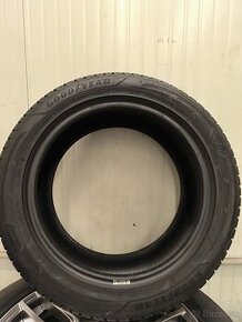 Goodyear ultragrip performance + 235/50 R17 100V