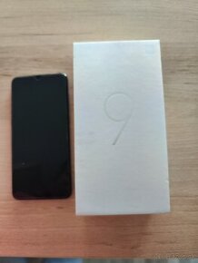 Xiaomi Mi 9 na náhradné diely/hranie