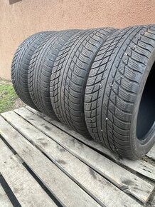 Bridgestone 225/50 R18 4x=140e