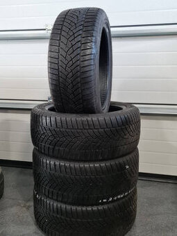 4x Goodyear 245/45 R18 100V zimné pneumatiky