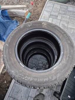 Pneumatiky 205/60 R15