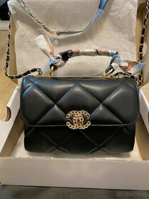 Chanel kabelka black