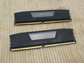 Corsair 32GB KIT DDR5 5600MHz CL36 Vengeance Black (záruka) - 1