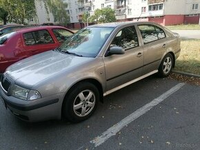 Škoda Octavia 1,6 benzín