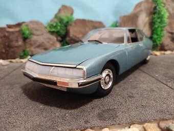 Prodám model 1:18 Citroen SM 1972 Norev