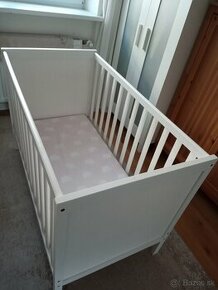 Predám postieľku IKEA SUNDVIK a matrac SEGUM BABY latex - 1