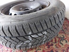 Dunlop zimne pneu na oc.diskoch 215/65/R16 98H  (9mm)