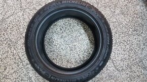 19'' Zimne pneu 255/45R19V Michelin Pilot Alpin 4