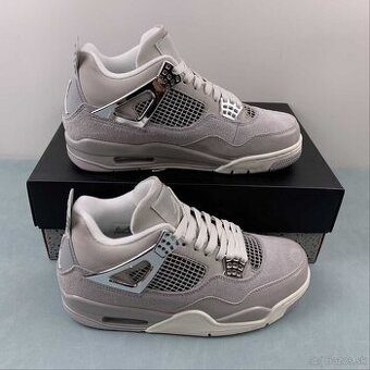 NIKE AIR JORDAN 4 FROZEN MOMENTS