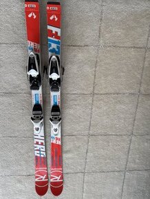 detské závodné lyže 124cm Rossignol