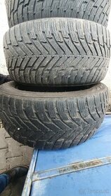 255/50 R19 Nokian