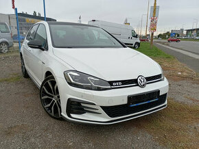 Volkswagen Golf 7,5 GTD  2.0 TDI