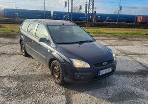 Ford Focus combi 1.6 benzín