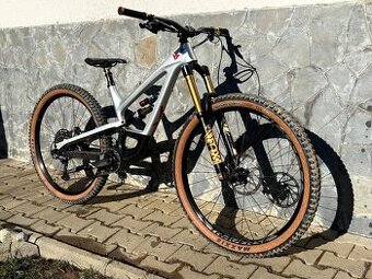 YT CAPRA PRO RACE