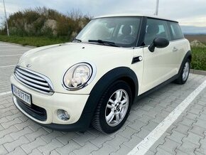 Mini Cooper 1,6benz.rok.2011