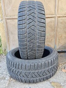 Predám 2-Zimné pneumatiky Pirelli scottozero 205/45 R17