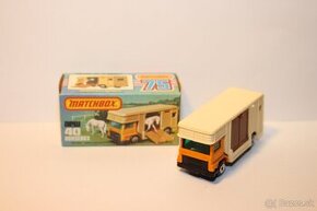 Matchbox SF Horse box