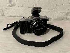 OLYMPUS PEN E-PL8