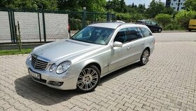 Mercedes-Benz E320 Avantgarde