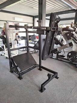 PENDULUM SQUAT MACHINE NOVÝ